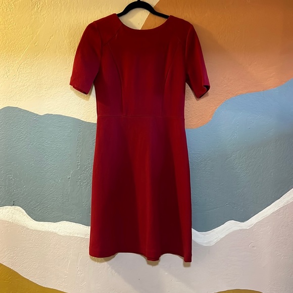 Red dress with sleeves Small/Petite - Picture 1 of 5